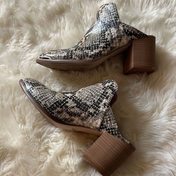 Report Barrie Womens Multicolor Snakeskin Block Heel Mule Size 8.5 - Picture 1 of 11